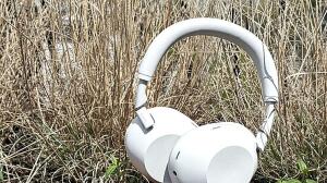 Si te vas mucho de viaje o trabajas rodeado de ruido, estos Sony XM6 son tu mejor inversión