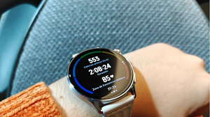Aguanta días sin cargar y mide pulso, oxígeno y sueño: así es el smartwatch OnePlus Watch Lite
