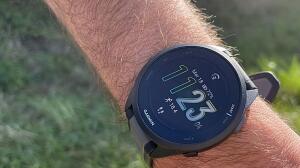 El Forerunner 165 no es el Garmin más caro, pero trae AMOLED y GPS y ahora baja de 150 euros