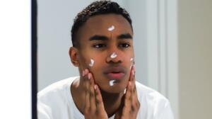 ¿Cuál es la mejor crema antiarrugas para hombres?