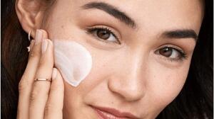 Crema antiarrugas de día y de noche con ácido hialurónico