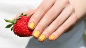 Hazte la manicura semipermanente en casa con muy pocos accesorios