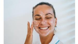 Cuida la piel de tu rostro con estas cremas solares faciales