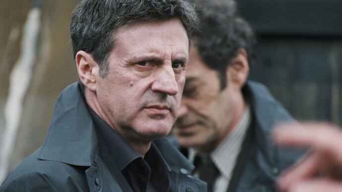 Asuntos pendientes (2004) - PLAY Cine