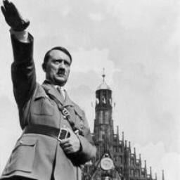 Hitler, poco después de subir al poder en 1933